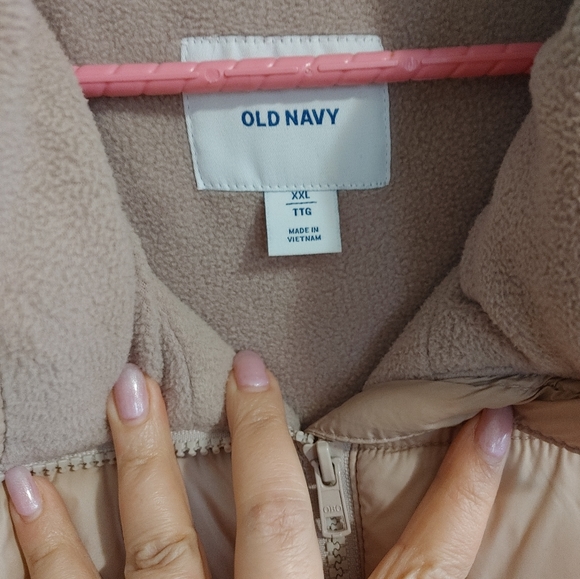 Old Navy Puffer Vest XXL light Pink - Picture 3 of 3